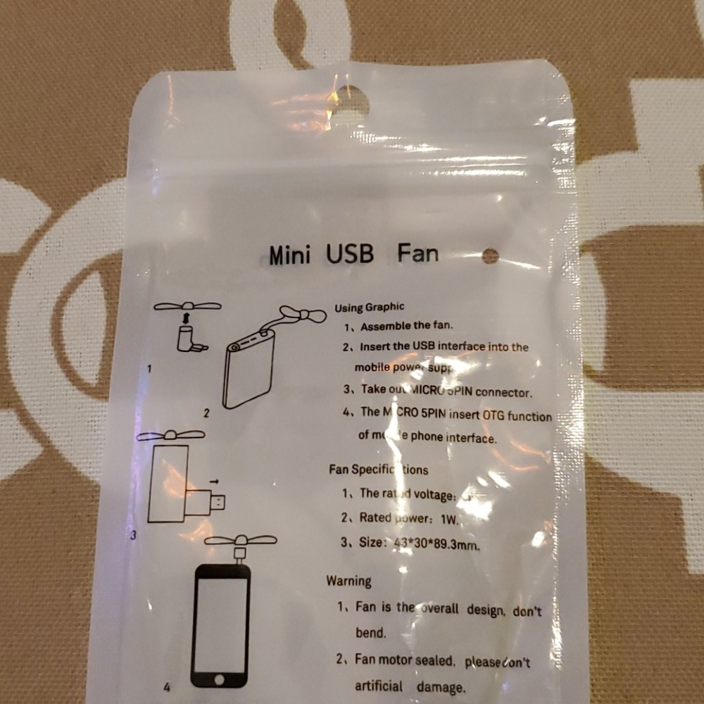 Mini USB Fan/ for IPhone - Picture 3 of 3
